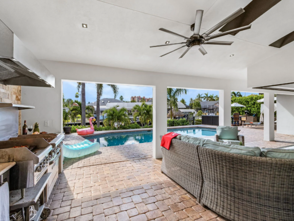 Ultimate Cape Coral Getaway - Luxury 3-Bedroom Pool Home